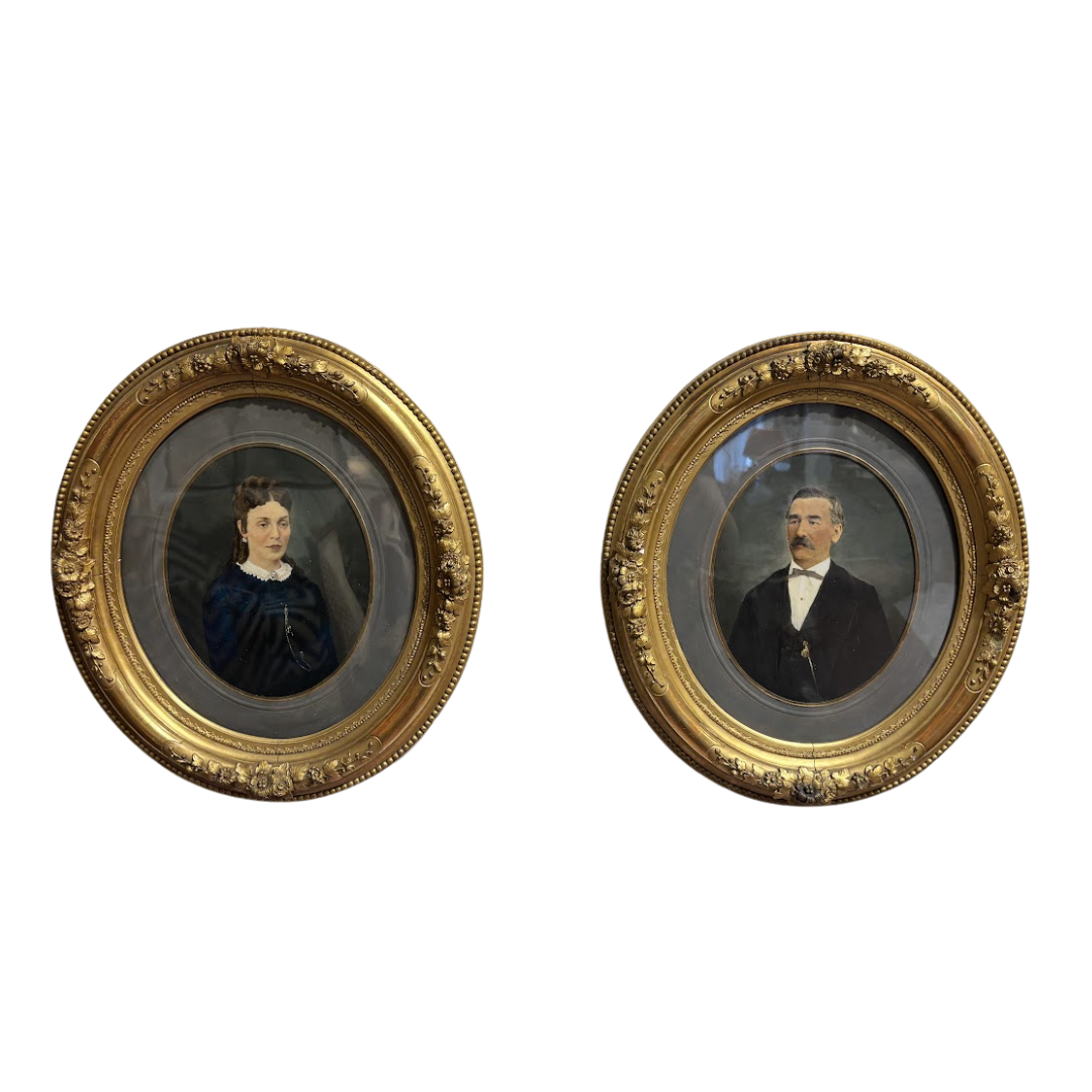 Two Antique Oval Portraits of Man and Woman - Provenance, Bologna, Italy