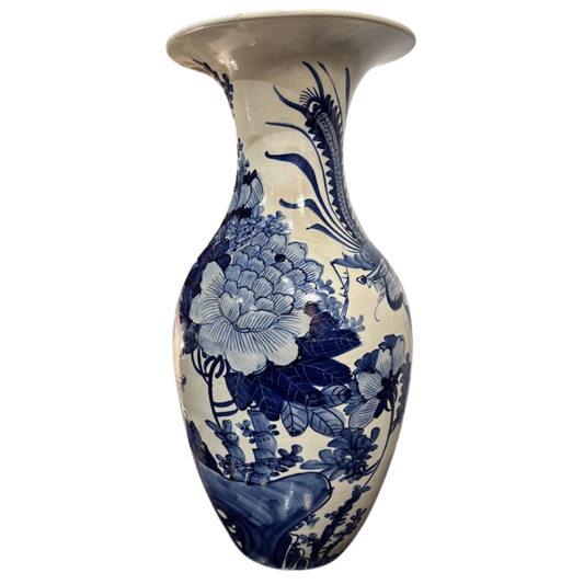 19th Century Chinese Blue and White Vase